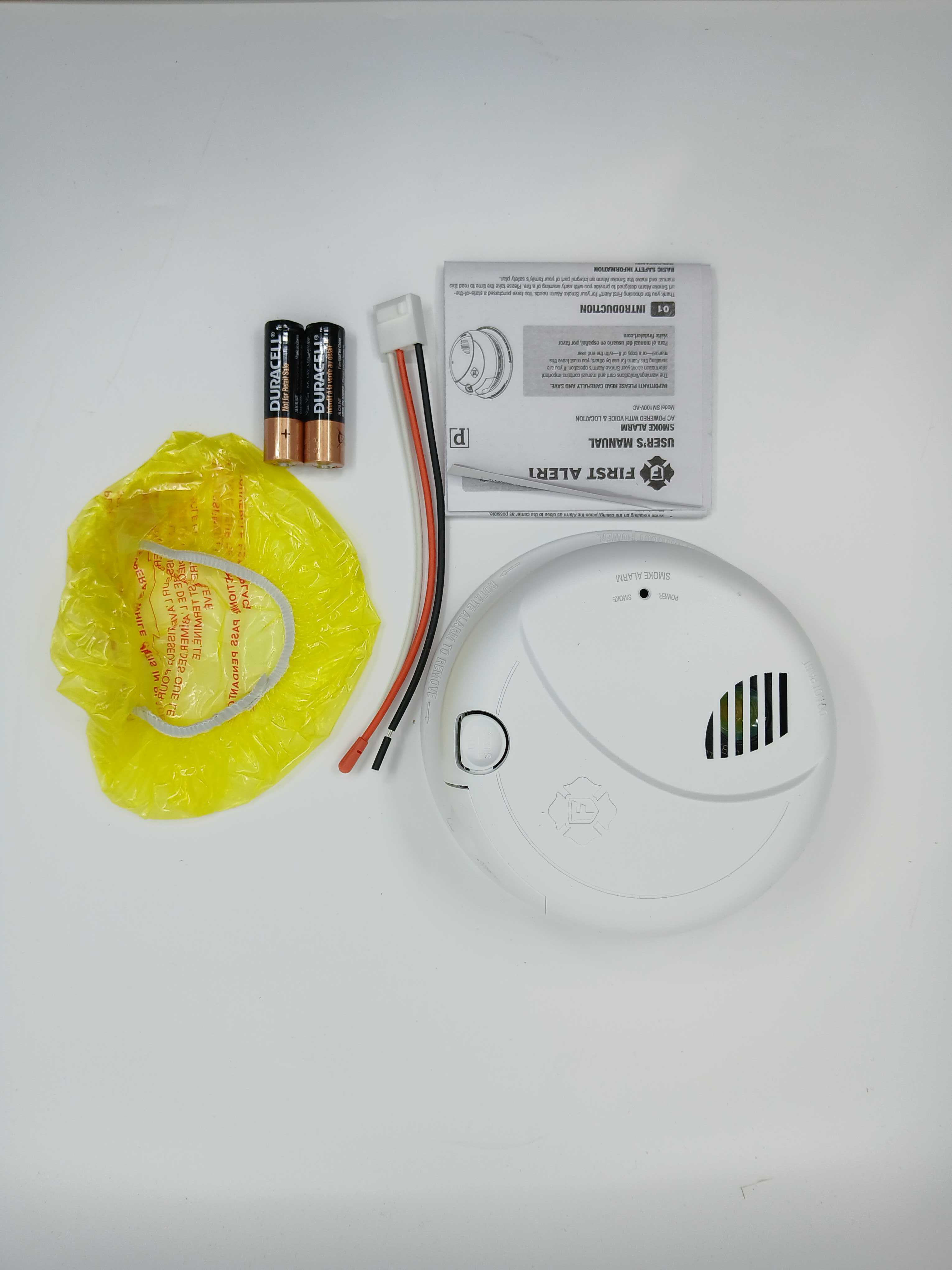 BRK SM100V-AC Interconnect Hardwire Smoke Alarm with Battery Backup (1046721)