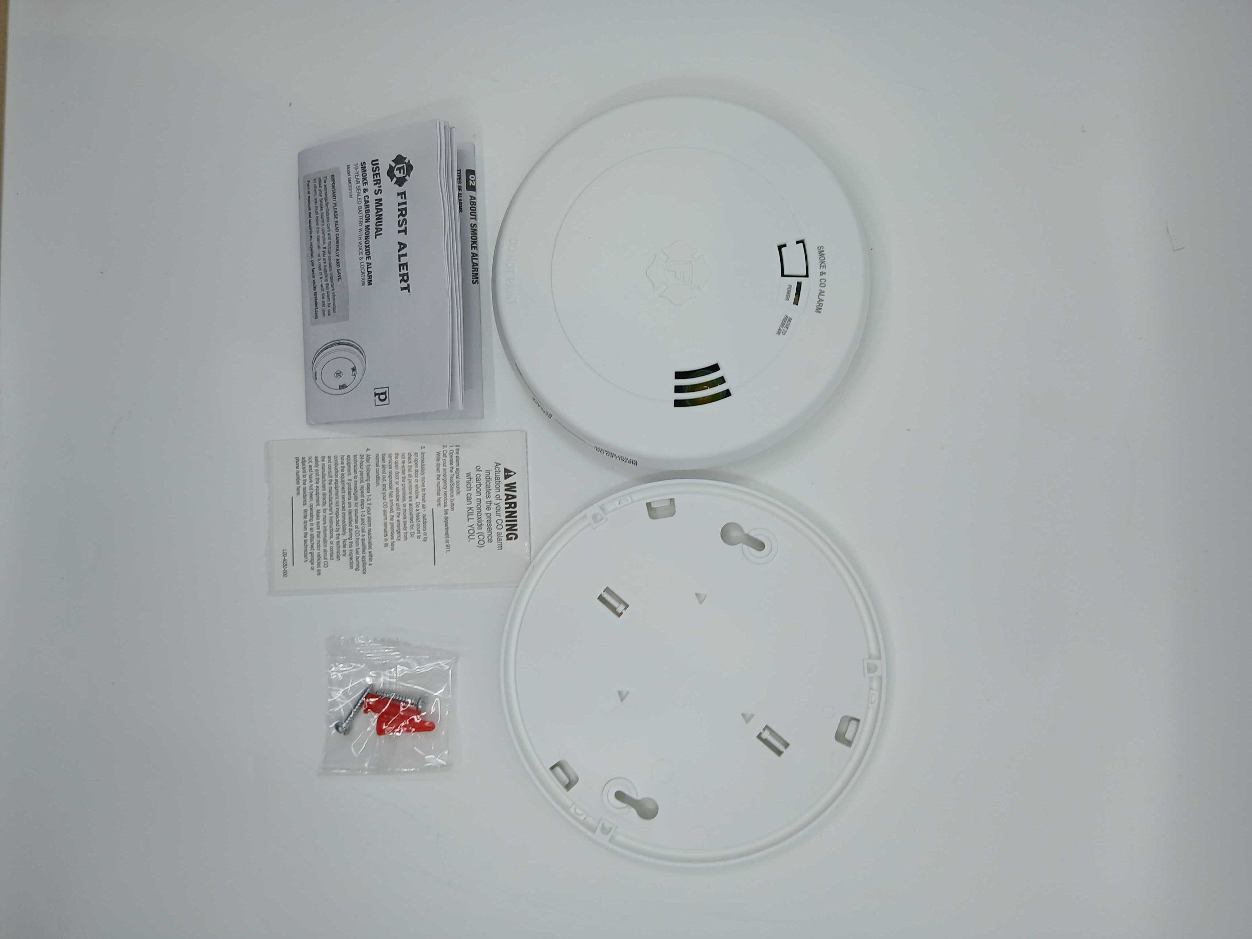 BRK SMCO210V 10-year sealed battery combo smoke alarm with digital display and test button for home safety.
