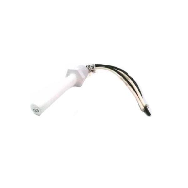 Siemens DT-135WP weatherproof heat detector, mounted on wall, designed for outdoor or harsh environments to detect heat changes.