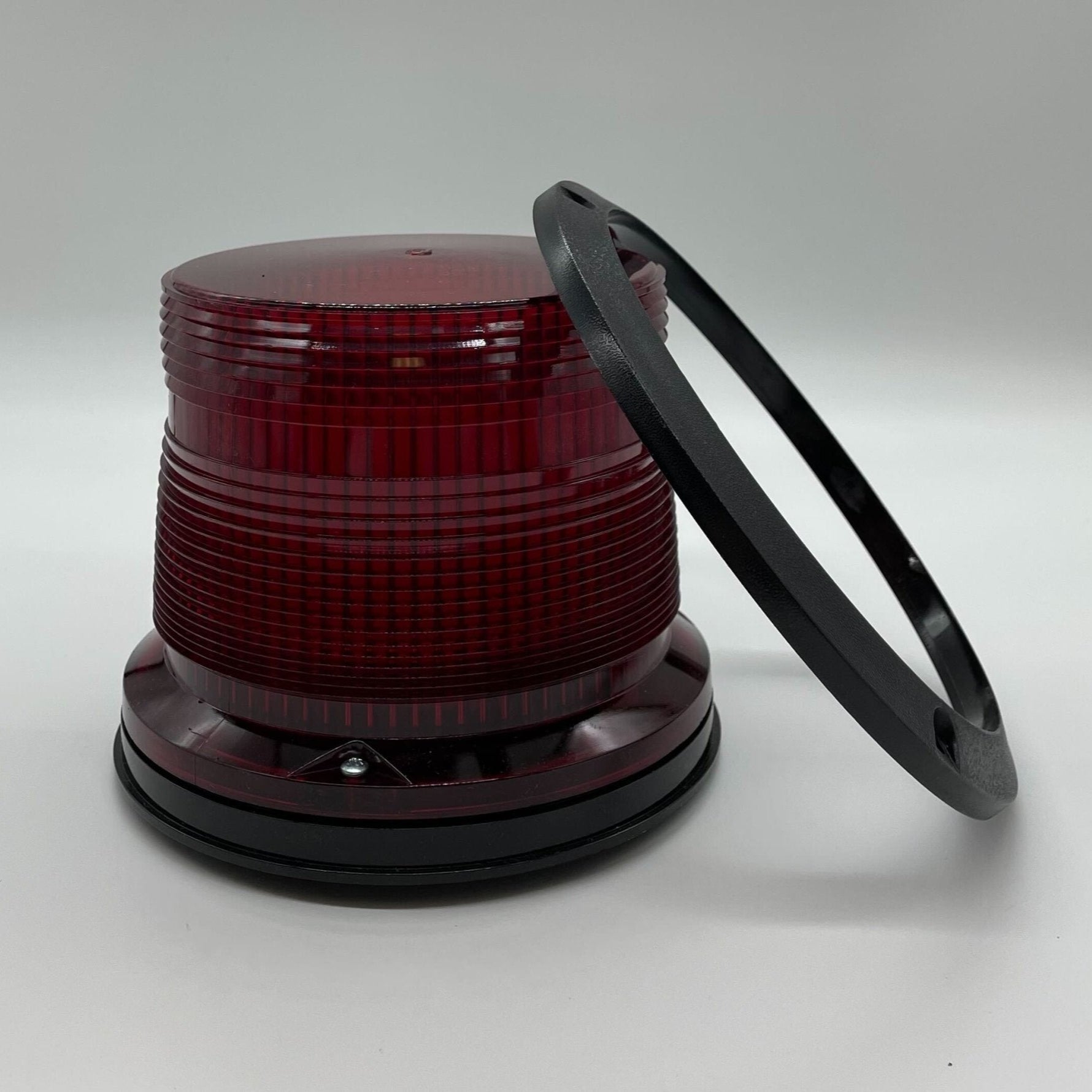 Eaton Wheelock AC-MAX-R industrial strobe light with bright flashing alert for safety and visibility in industrial settings.
