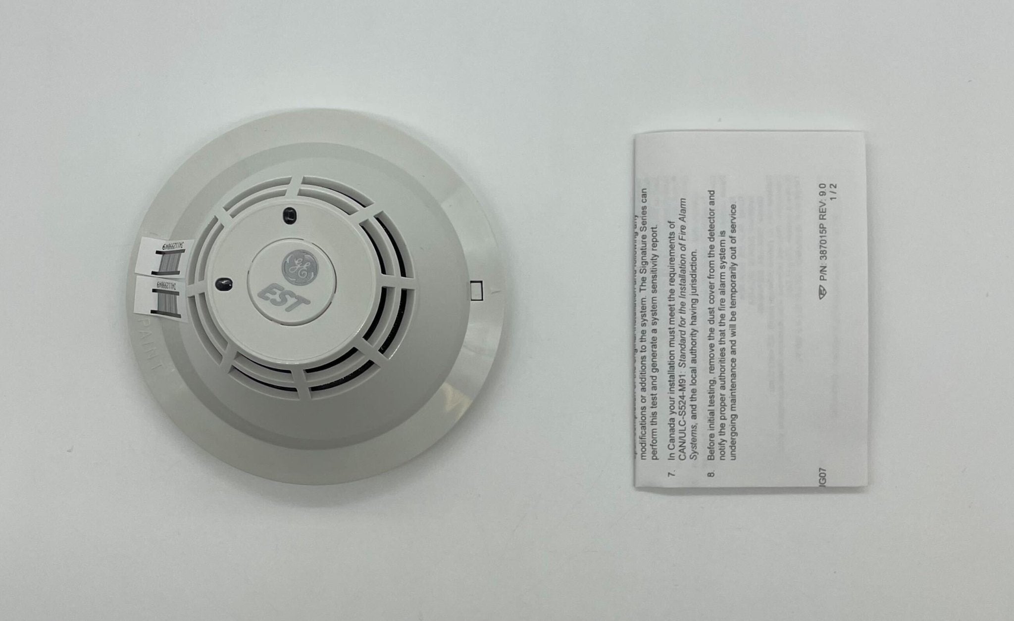 Edwards SIGA-PHS intelligent 3D multisensor heat detector with photoelectric sensor for enhanced fire detection.
