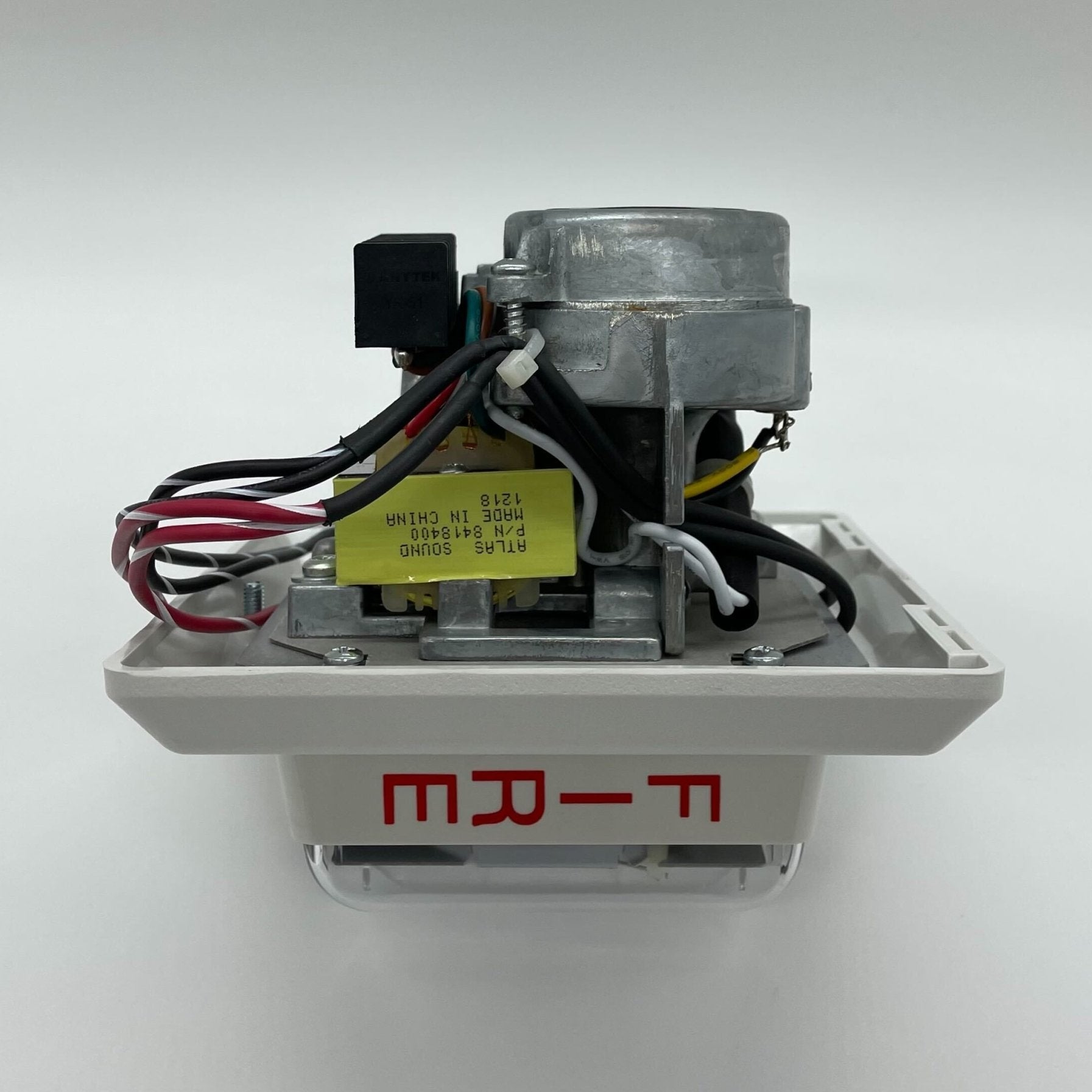 Edwards 757-8A-RS70W white re-entrant speaker strobe, 70V model with clear lens and mounting bracket for emergency signaling.