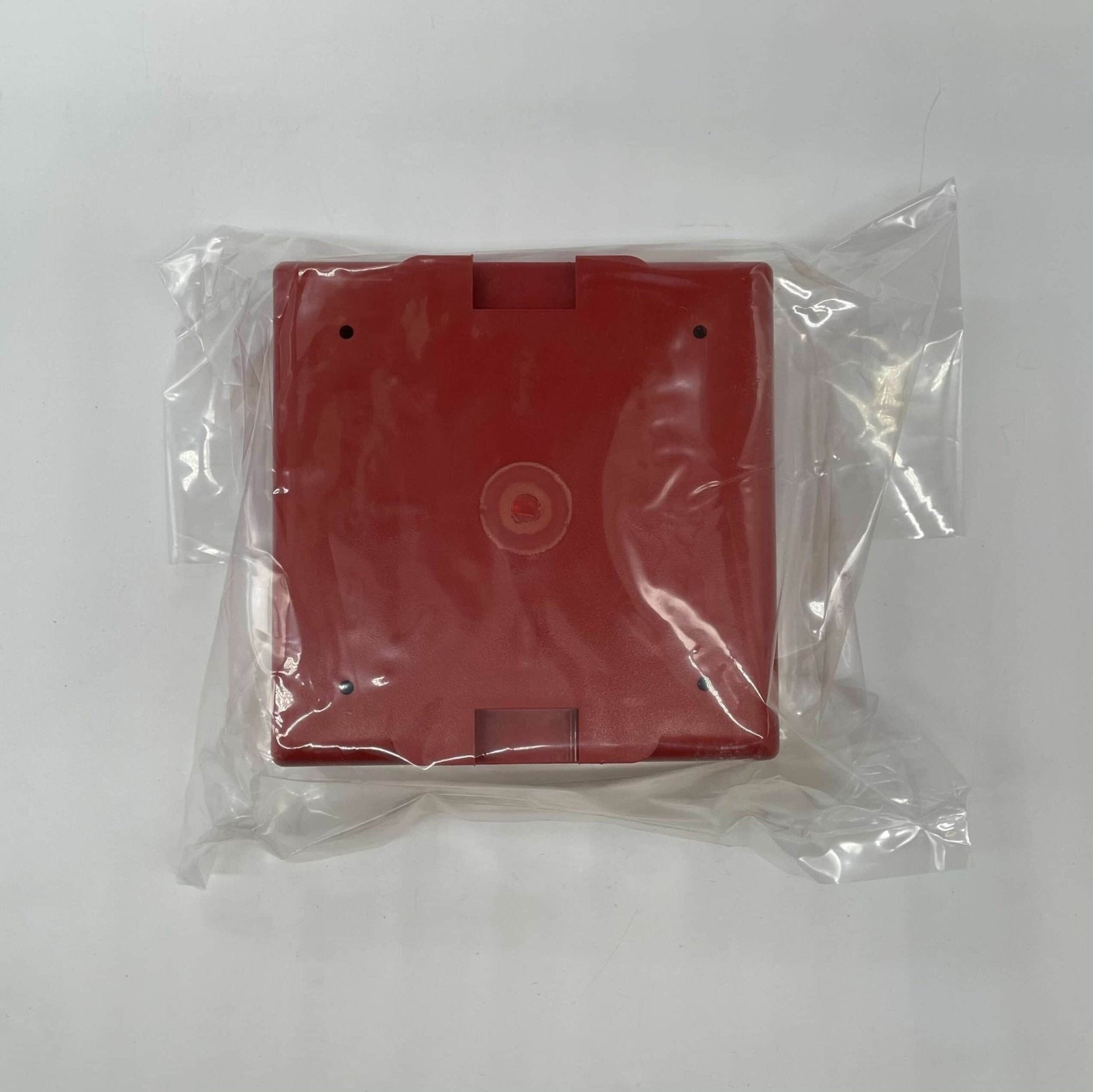 Red Siemens MT-SUR-BOX weatherproof back box for electrical installations, durable and suitable for outdoor use.