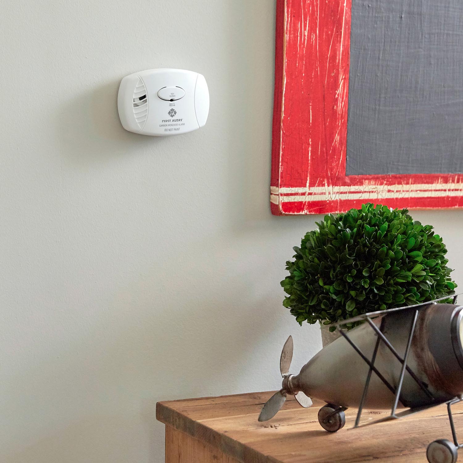 First Alert BRK CO400 Basic Battery Operated Carbon Monoxide Alarm (1039718)