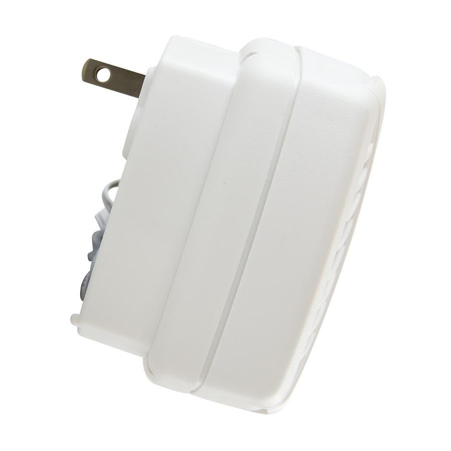 First Alert CO615 Plug - in Carbon Monoxide Alarm with Digital Display (1039746)