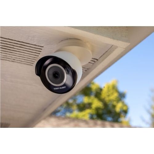 First Alert CAMWE - WO VX3 2MP HD Outdoor Camera, White