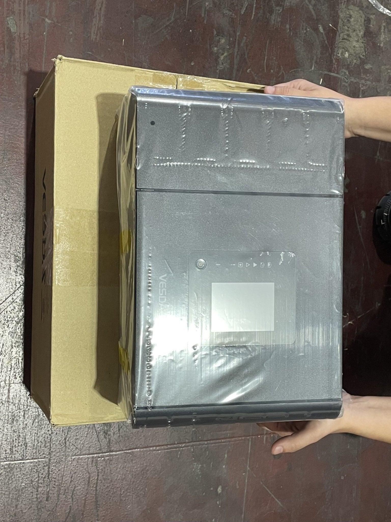 VESDA VEP - A10 - P - UL 4 Pipe Detector with 3.5" Touch Screen Display - The Fire Alarm Supplier