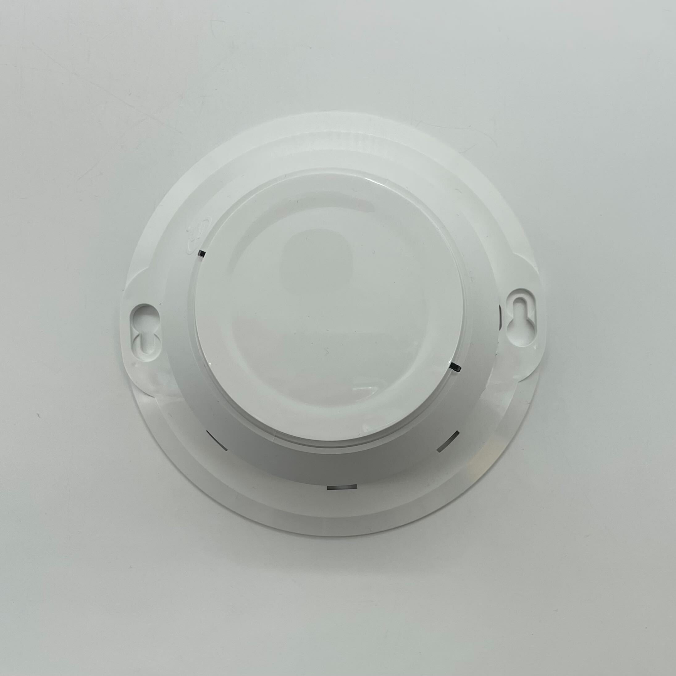 Firelite SD365 Series intelligent plug-in smoke detectors with enhanced optical sensing chamber and stable communication two-wire SLC loop connection Click here