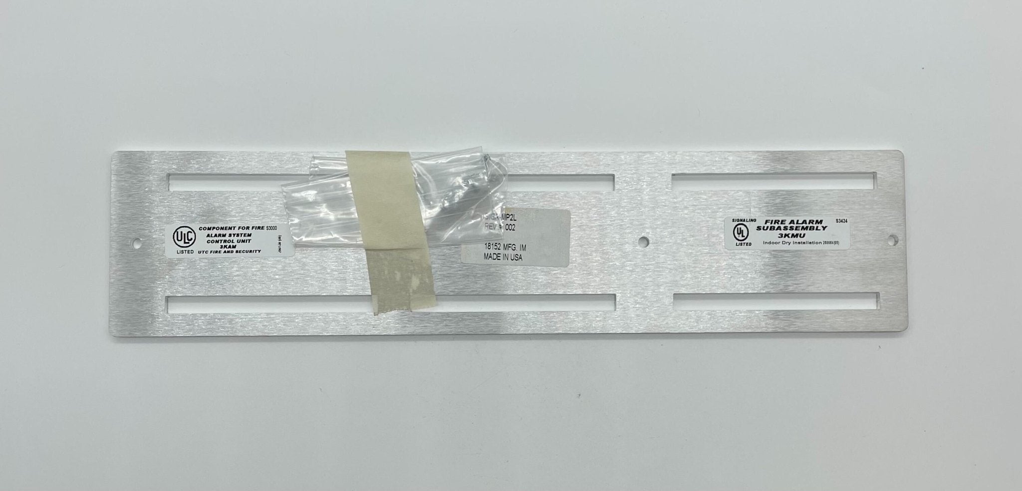Edwards SIGA-MP2L Signature Module Mounting Plate, industrial metal plate for secure equipment installation.