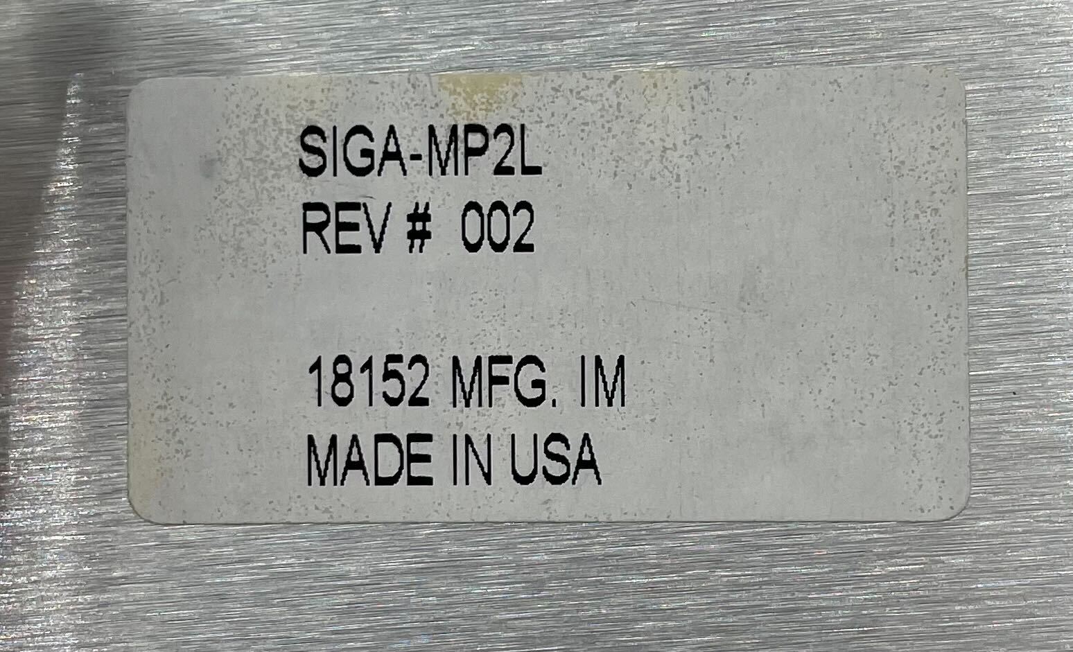 Edwards SIGA-MP2L Signature Module Mounting Plate, durable metal plate for secure installation of modules in industrial systems.