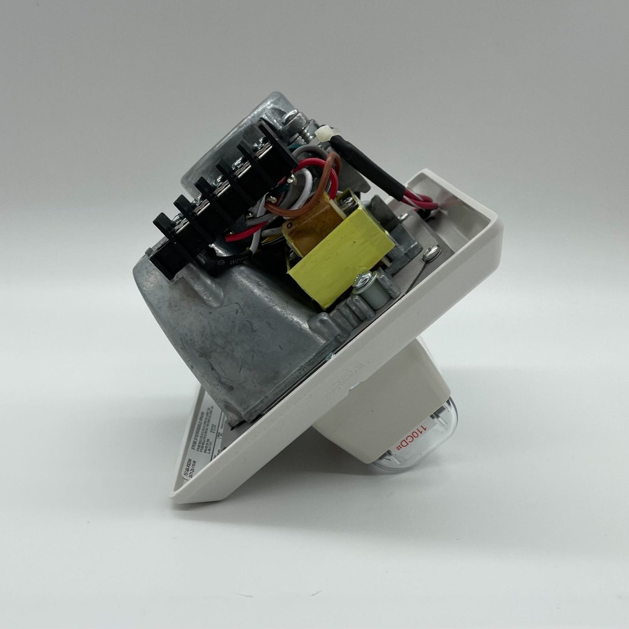Edwards 757-8A-RS25W 110 Cd Re-Entrant Speaker Strobe - The Fire