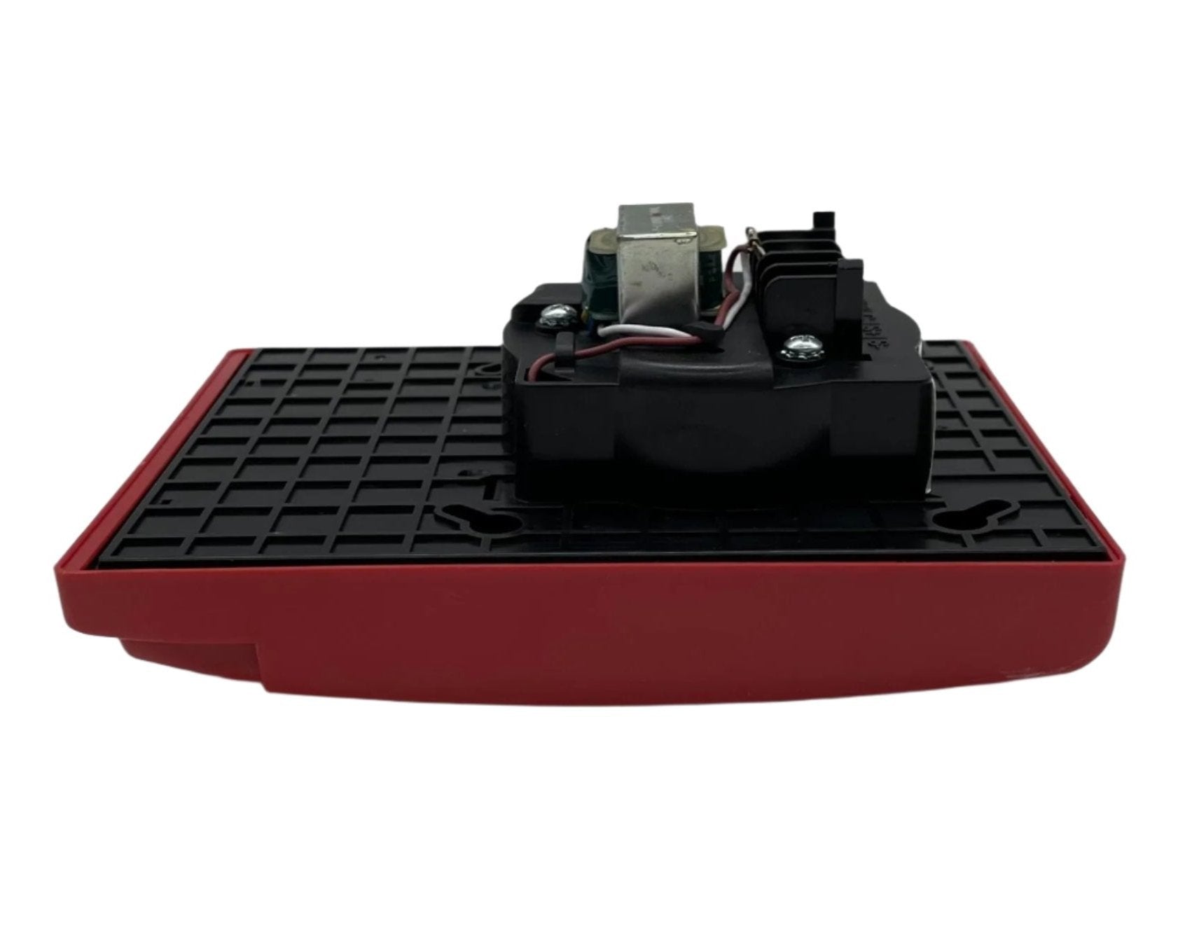 Red Edwards G4R-S7 70V speaker with robust design and mounting bracket, ideal for commercial audio installations.