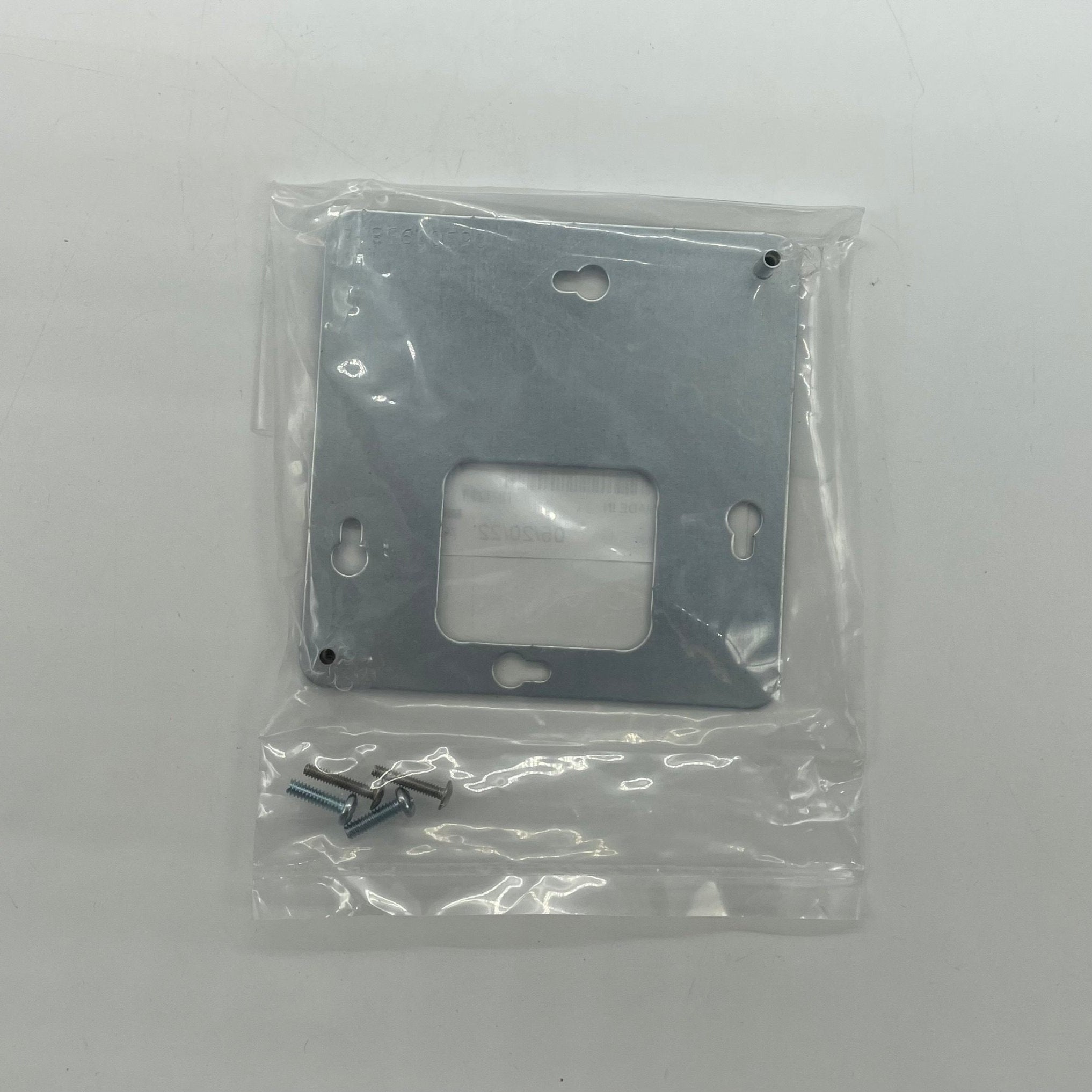 Simplex 49VO-APCS adapter plate for VO ceiling mounts, made by Simplex, shown in a close-up view.