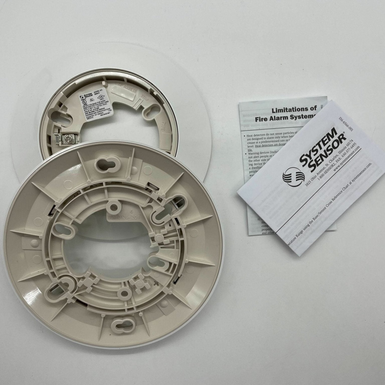 System Sensor B300-6-BP base for smoke detectors, shown in a bulk pack with 10 units, standard mounting bases for fire safety systems.